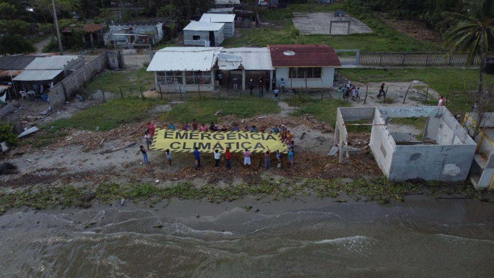 Habitantes De La Colonia El Bosque De Centla Se Declararon En